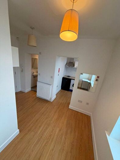 1 Bedroom Studio To Rent In Bath Street, Huddersfield, HD1