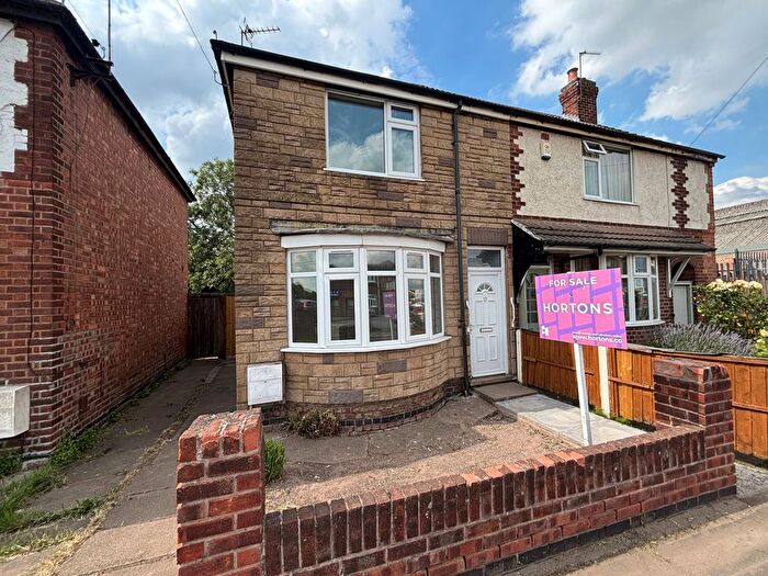 3 Bedroom Semi-Detached House To Rent In Barkby Road, Leicester, LE4