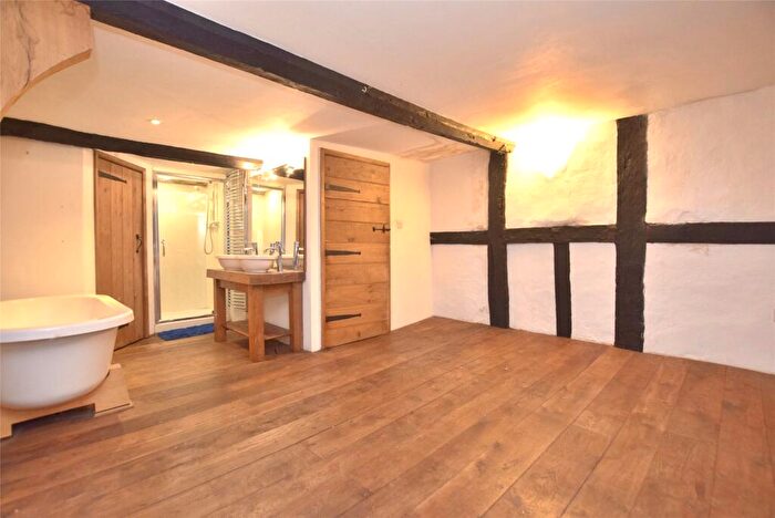 2 Bedroom Apartment To Rent In Church Street, Tewkesbury, Gloucestershire, GL20