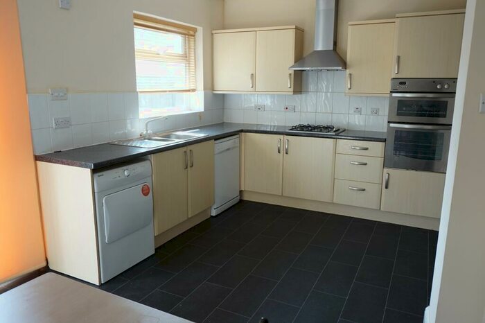 4 Bedroom Terraced House To Rent In Filton Avenue, Horfield, Bristol, BS7