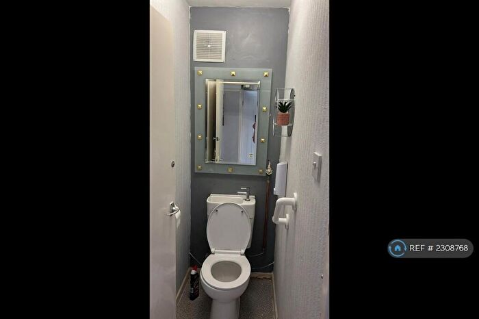 2 Bedroom Flat To Rent In Kendal Tower, Birmingham, B17