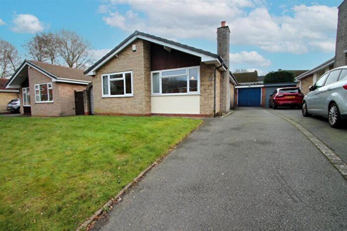 2 Bedroom Detached Bungalow For Sale In Dogkennel Lane, Halesowen, B63