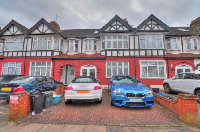 4 Bedroom Terraced House To Rent In Langham Drive, Romford, RM6