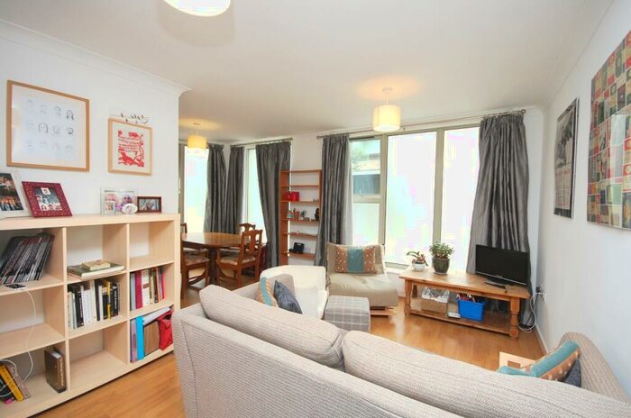 1 Bedroom Flat To Rent In Westmoreland Road Walworth, SE17