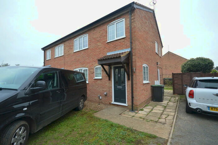 3 Bedroom Semi-Detached House To Rent In Mcinnes Way, Raunds, NN9