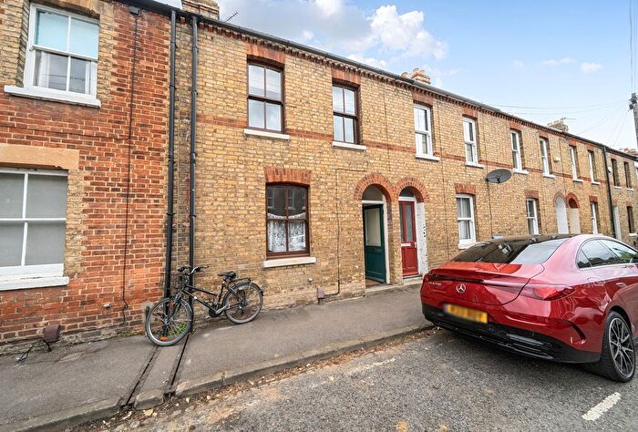 2 Bedroom Terraced House For Sale In Marlborough Road, Oxford, Oxfordshire, OX1