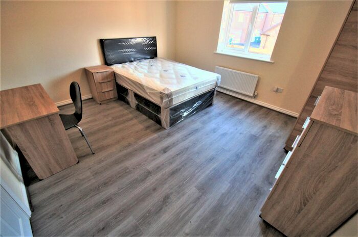 4 Bedroom Terraced House To Rent In Signals Drive, Coventry, CV3