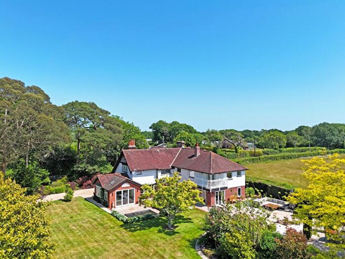 5 Bedroom Detached House For Sale In Vaggs Lane, Hordle, Lymington, SO41