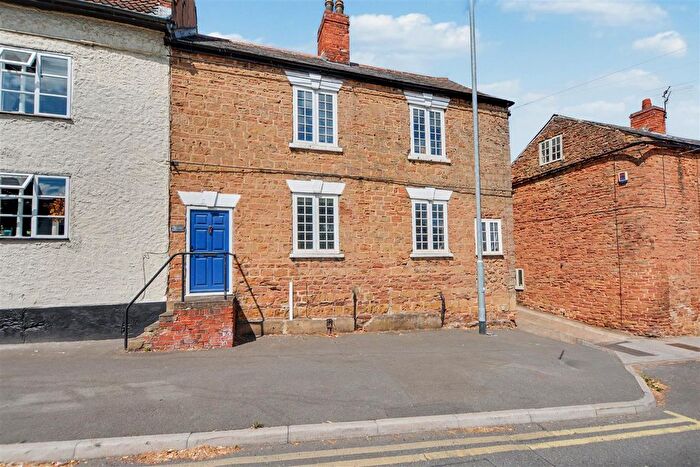 3 Bedroom Semi-Detached House For Sale In Nottingham Road, Nuthall, Nottingham, NG16