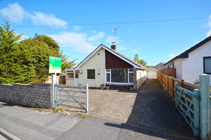 2 Bedroom Detached Bungalow For Sale In Golf Club Lane, Saltford, BS31