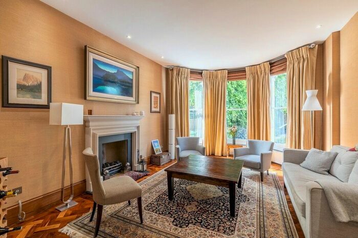 4 Bedroom Property To Rent In Peterborough Villas, Fulham, SW6