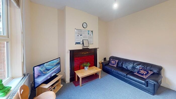 6 Bedroom Semi-Detached House To Rent In Watkin Street, Nottingham, NG3