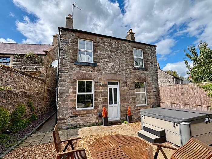 3 Bedroom Detached House For Sale In Off The Square, Main Road, Matlock, Derbyshire, DE4