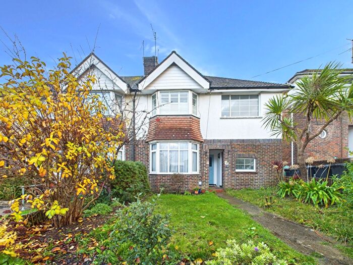 2 Bedroom Maisonette For Sale In Church Close, Brighton, BN1