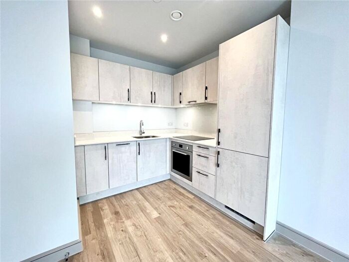 1 Bedroom Apartment To Rent In Bedminster, Cutting Room, BS3