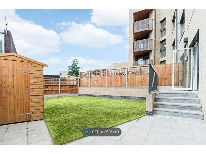 2 Bedroom Flat To Rent In Heath Parade, Colindale, NW9