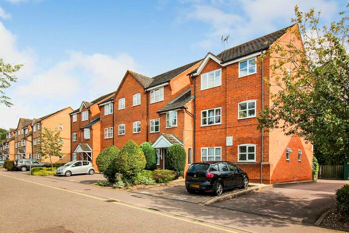 2 Bedroom Flat To Rent In Hilda Wharf, Aylesbury, HP20