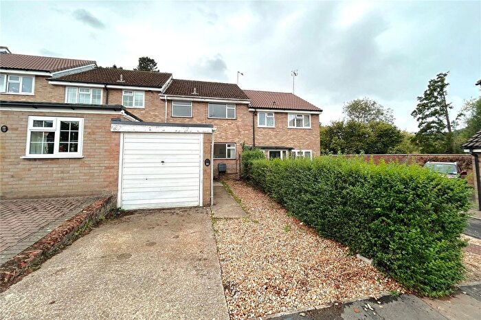 3 Bedroom Terraced House For Sale In Bullsdown Close, Sherfield-On-Loddon, Hook, Hampshire, RG27
