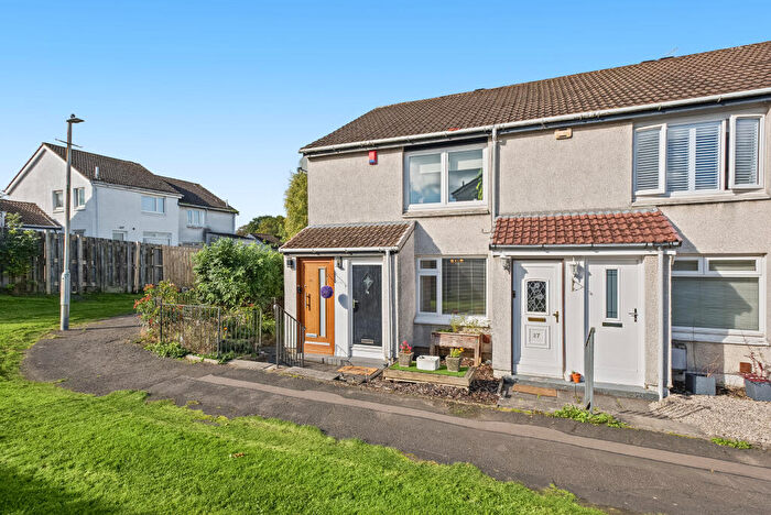 1 Bedroom Flat For Sale In Loganswell Gardens, Thornliebank, Glasgow, G46