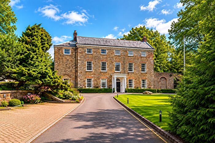 2 Bedroom Apartment For Sale In Flat Priory House, Priory Road, Bodmin, PL31