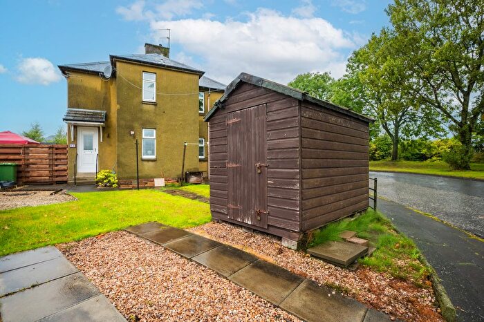 2 Bedroom Flat To Rent In Grangeburn Road, Grangemouth, Stirling, FK3