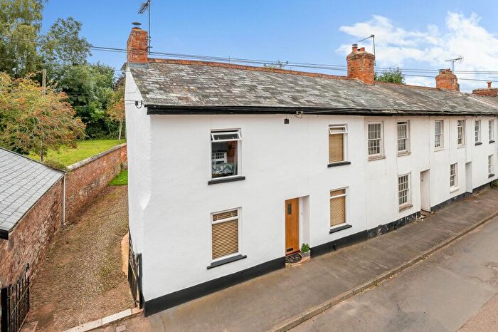 3 Bedroom End Of Terrace House For Sale In Newcourt Road, Silverton, EX5