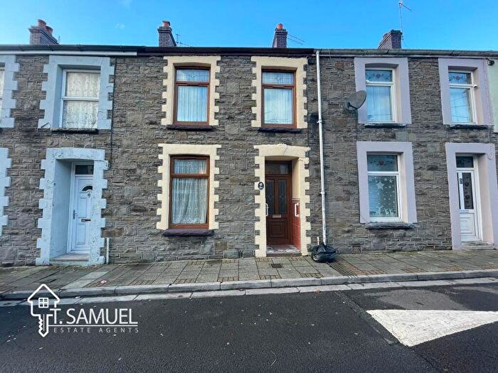 3 Bedroom Terraced House To Rent In Glanlay Street, Mountain Ash, CF45