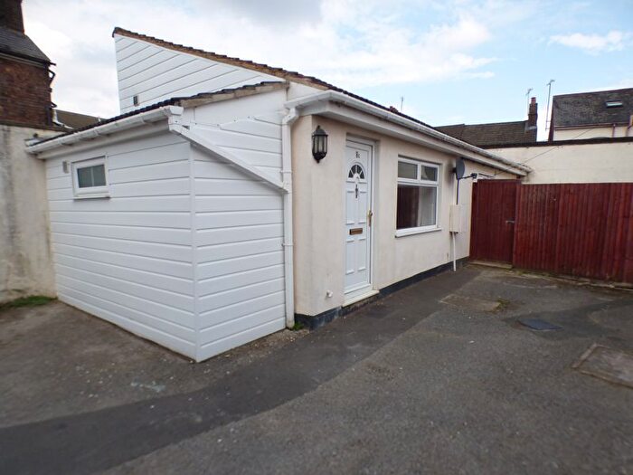 1 Bedroom Detached Bungalow To Rent In Princes Street, Dunstable, LU6