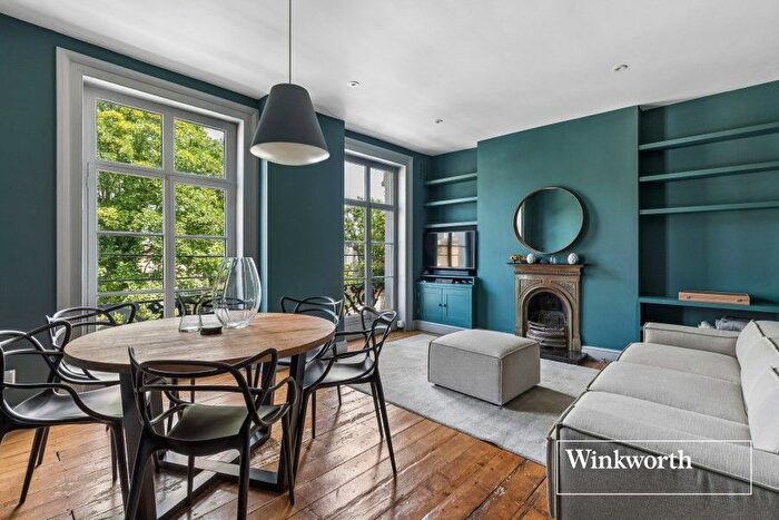 2 Bedroom Flat To Rent In Grosvenor Park, London, SE5