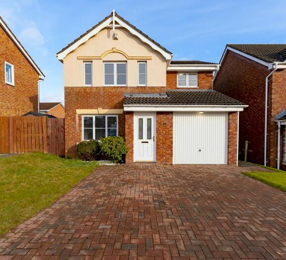3 Bedroom Detached House To Rent In Blair Atholl Gardens, Hamilton, South Lanarkshire, ML3