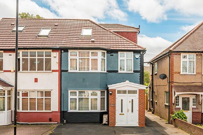 4 Bedroom Property To Rent In The Drive, Hounslow, TW3