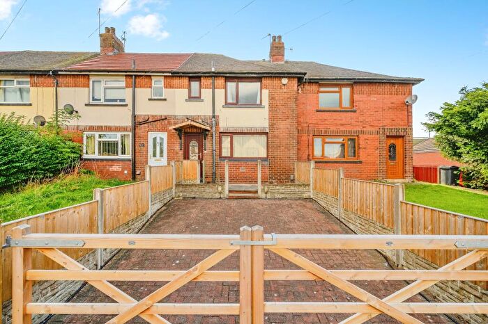 3 Bedroom Terraced House For Sale In Clough Street, Morley, LS27