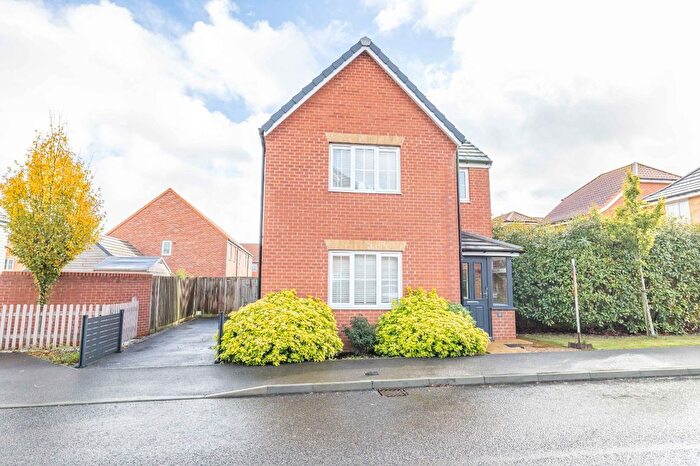 3 Bedroom Detached House For Sale In Millyard Road, Aylesham, Canterbury, Kent, CT3