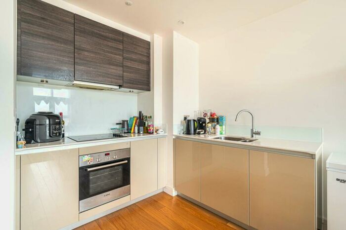 1 Bedroom Flat To Rent In Barking Road, Vermillion, Canning Town, London, E16