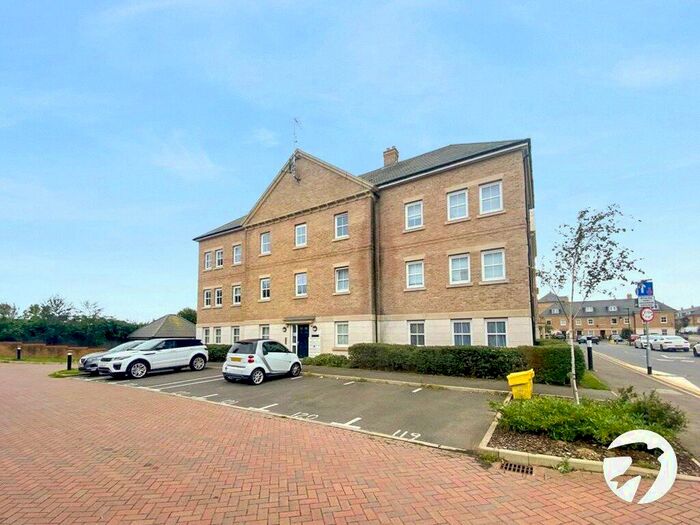2 Bedroom Flat To Rent In Rainbow Road, Erith, DA8