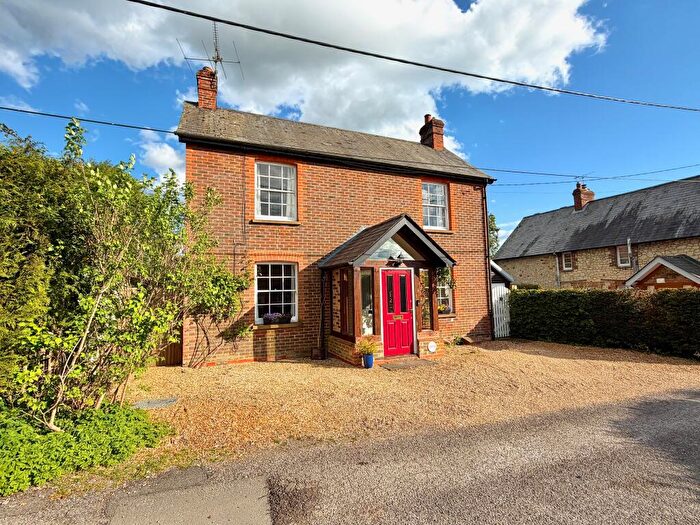 3 Bedroom Detached House For Sale In Hastards Lane, Selborne, Alton, GU34