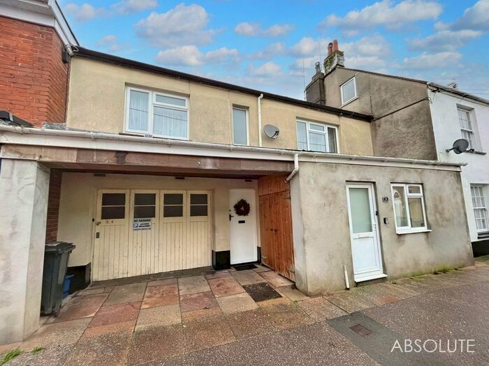 2 Bedroom Flat To Rent In Old Town Street, Dawlish, EX7