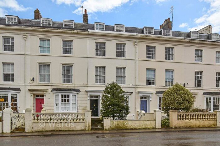 1 Bedroom Apartment For Sale In London Road, Canterbury, Kent, CT2