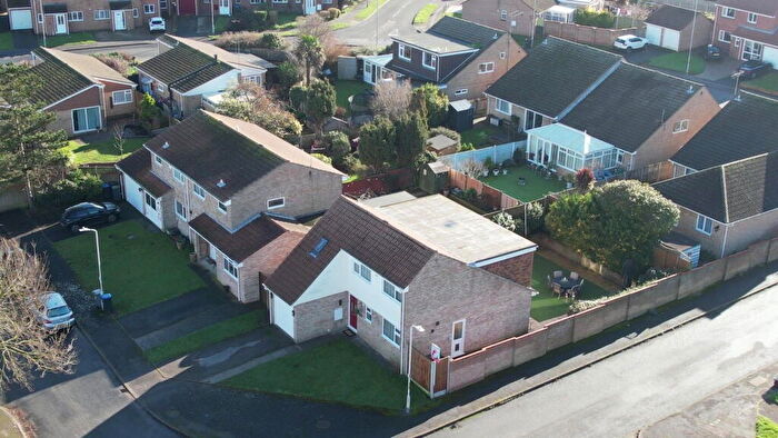 4 Bedroom Detached House For Sale In Wye Gardens, Margate, CT9