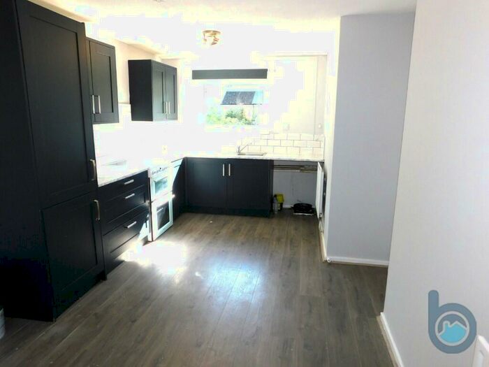 4 Bedroom End Of Terrace House To Rent In Sheepwalk, Peterborough, Cambridgeshire, PE4