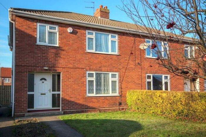 3 Bedroom Semi-Detached House To Rent In Beckfield Lane, York, YO26