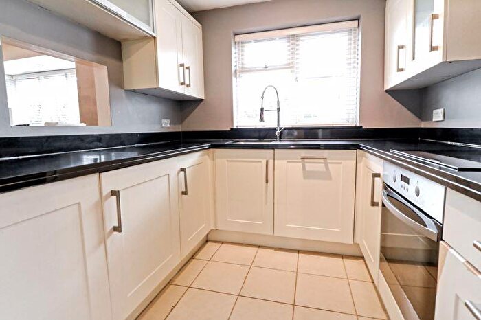 2 Bedroom Bungalow To Rent In Off Langley Road - Bed Detached House - Available Now, SL3