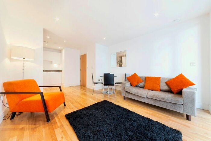 1 Bedroom Flat To Rent In Empire Reach, Dowells Street, Greenwich, London, SE10