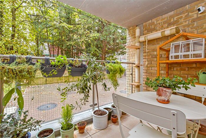 1 Bedroom Flat For Sale In Ashley Road, Epsom, Surrey, KT18