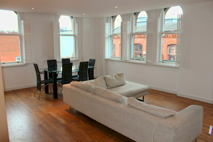 2 Bedroom Apartment To Rent In Tib Street, Northern Quarter, M4