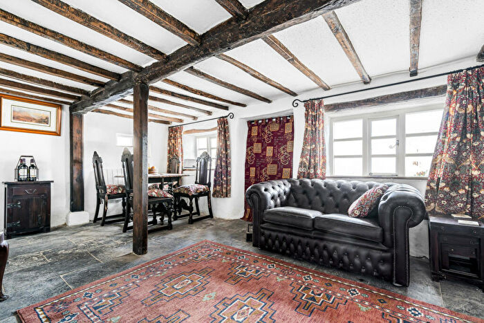 2 Bedroom Detached House For Sale In Main Street, Twyford, MK18
