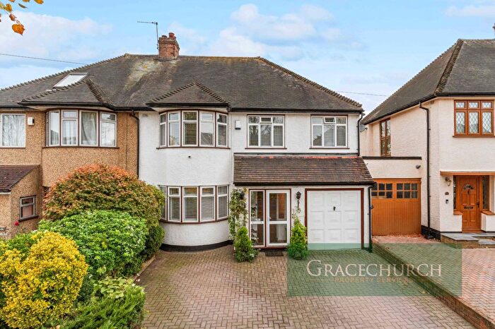 4 Bedroom Semi Detached House For Sale In Dale View Crescent, Chingford, E4