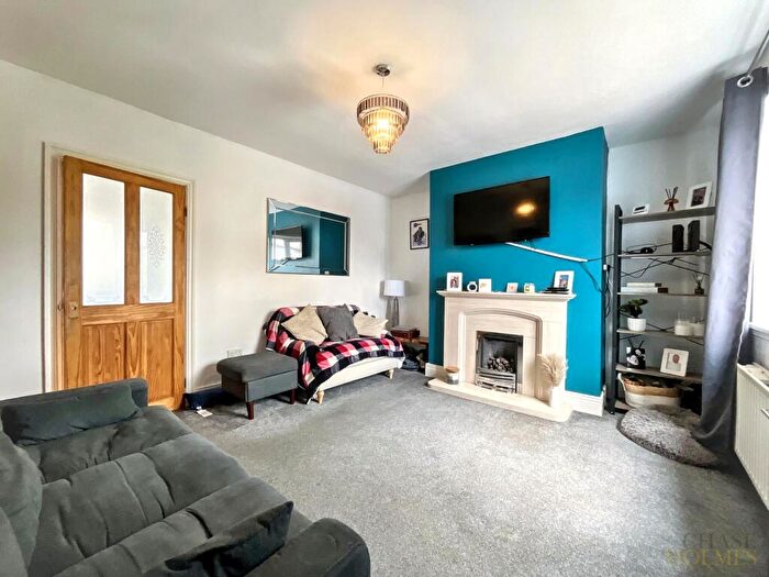 2 Bedroom Semi-Detached House For Sale In Kielder Gardens, Jarrow, NE32