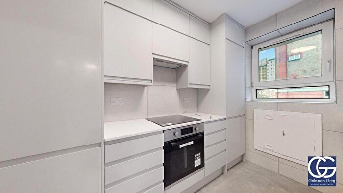 2 Bedroom Apartment To Rent In Fairclough Street, London, E1