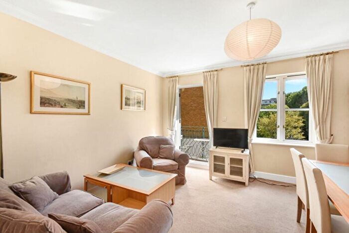 2 Bedroom Apartment To Rent In Spital Square, E1